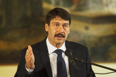 ​Az államfő az Ab.-hoz fordult a közigazgatási perrendtartási törvény egyes passzusai miatt