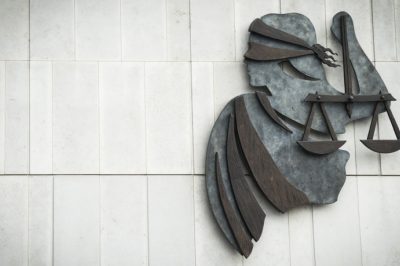 Ha az igazságszolgáltatás a fundamentumait kivesszük, az épület összeomlik - figyelmeztet a MABIE