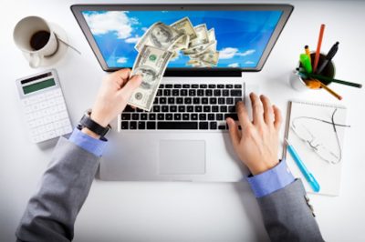 ​Online kereskedelem - a GVH nagyítója alatt