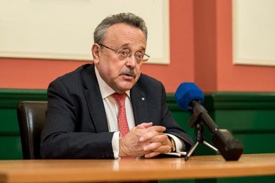 KORONAVÍRUS - A MÜK segíti az ügyvédséget a veszélyhelyzetben, amiben csak lehet - Térítés nélküli  e-learning útján  biztosítja a továbbképzési kreditpontok teljesítését - Dr. Bánáti János levele