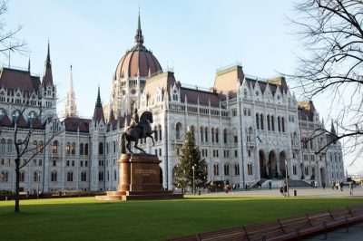 Benyújtotta az alaptörvény módosításra vonatkozó javaslatát a kormány