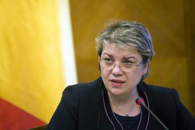 Muszlim nőt jelölnek kormányfőnek Romániában - Miniszterként a Koránra tett esküt, a férje szír állampolgár