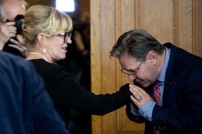 Alkotmánybíróvá választják dr. Handó Tündét - Ki lesz az utód az OBH élén?