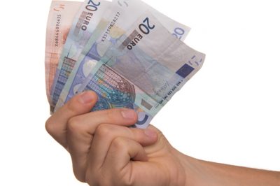 Rendszeres magánkölcsön kamattal – kúriai döntés