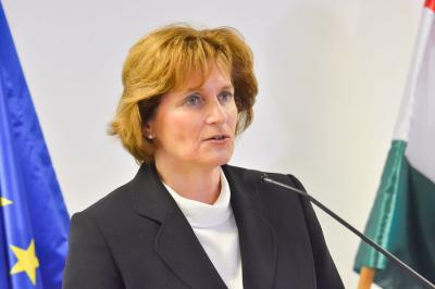 Miniszteri biztost kapott a családi csődvédelem