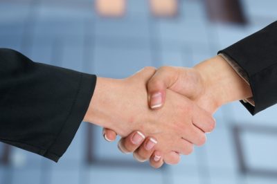 Újabb vezetők a bíróságok élén – továbbra is törvényes a kinevezési gyakorlat az OBH szerint