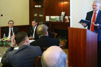 Jogakadémia az egyház és a jog szolgálatában - Kecskeméti könyvbemutató