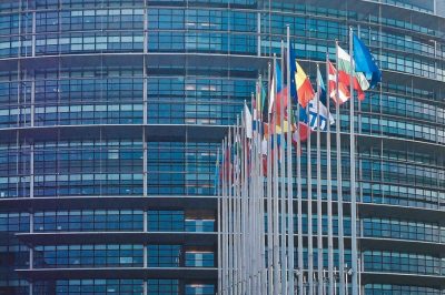 Az EUB határozatai kötelezőek minden nemzeti bíróságra nézve – jelentette ki az EB elnöke