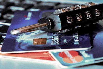 Az adatbiztonságtól való félelem gátolja az internetes banki szolgáltatások elterjedését