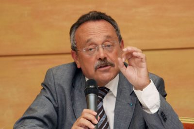 ​El a kezekkel a védőktől, a politika hagyja békében dolgozni az ügyvédeket! - követeli nyilatkozatában a MÜK elnöke