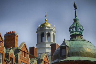 Budapestre látogat a Harvard Law School Association of Europe