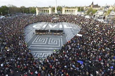 Uniós jogot sért a civil szervezetek külföldi finanszírozásáról szóló magyar törvény - TASz, MHB, Kormány- és Századvég kommentárok