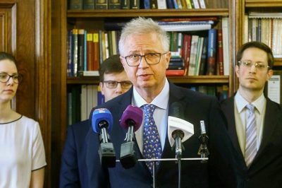 Egymilliárd forinttal támogatja a kormány a szegedi jogi kar fejlesztését - Dr. Trócsányi László: Nem igaz, hogy a kormányzat büntetné a várost