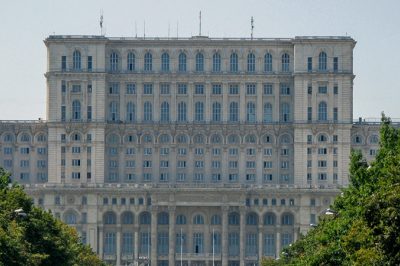 Elfogadta a magáncsőd-eljárás alkalmazási szabályait a román kormány