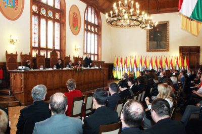 Az állandóság és a változás dialektikája a hazai jog rendszerében - Mire jutottak a kaposvári konferencián?