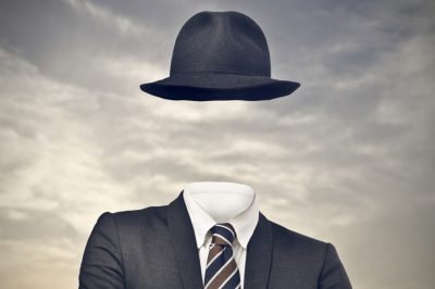 ​Indoklás nélkül is ki lehet rúgni a vezető munkavállalókat
