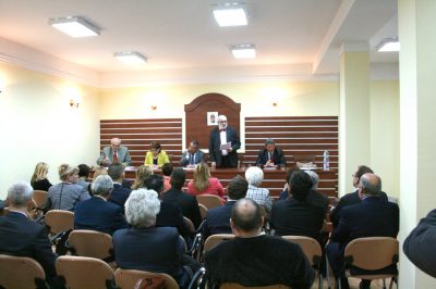 Minden megváltozott, de ügyvédi szakmai igényességünk, valamint morális és társadalmi elkötelezettségünk egy cseppet sem - mondta a Komárom-Esztergom megyei kamarai elnök