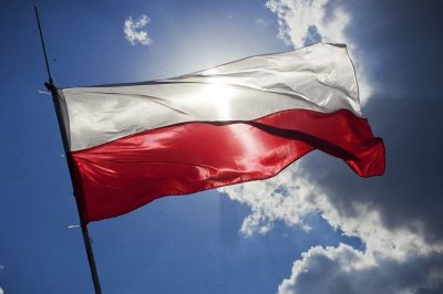 Dönthet-e a lengyel FB ügyvédek fegyelmi ügyeiben? - CCBE vélemény: nem