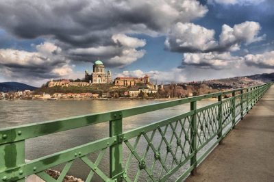 Légiesült határok, keményebb kötelezettségek a „látogatóknak” - Szlovák-magyar ügyvédtalálkozó Esztergomban