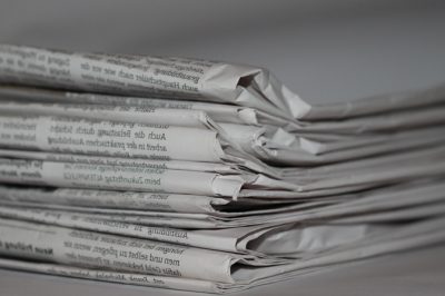Politikai szereplők kommunikációs eszközként használják a sajtópereket - az FT szerint