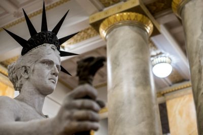 Szerződésátruházással kapcsolatos jogegységi határozat született a Kúrián