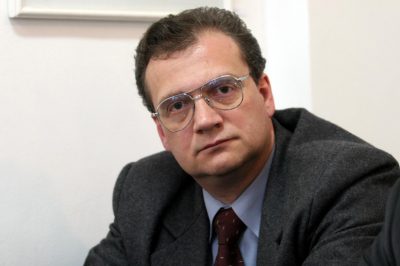 Alkotmánybíróvá választották Romániában dr. Varga Attilát